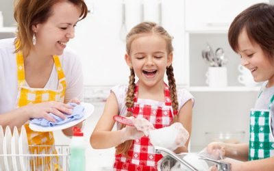 Cum determini copilul să te ajute la treburile casnice?