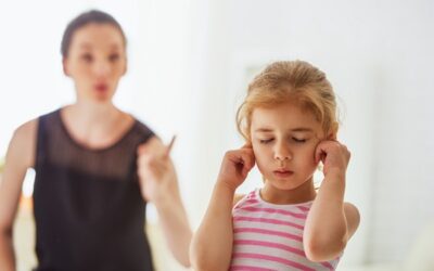 5 motive pentru care trebuie să-ți eliberezi copilul de povara rușinii